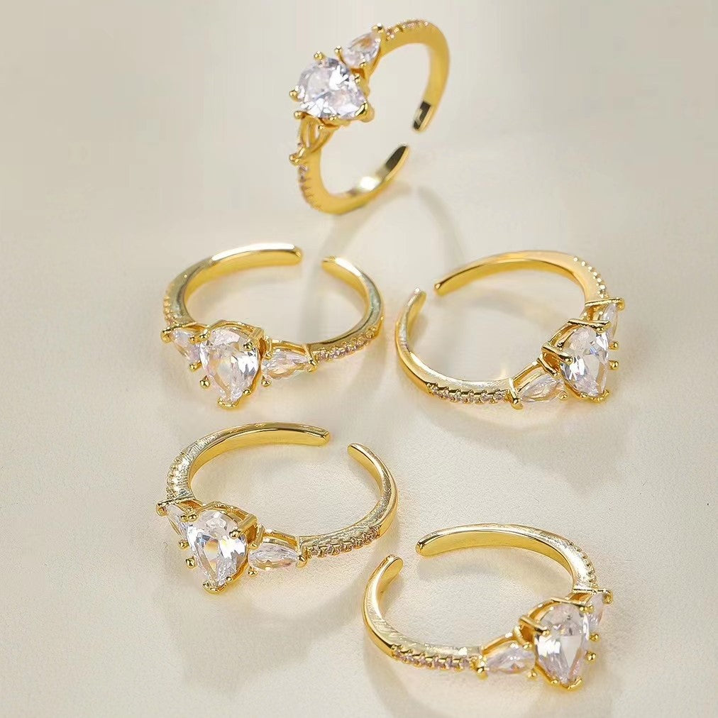2 offene Kreis-Wassertropfen-Statement-Ringe mit Strasssteinen verziert, 14-karätiges GF