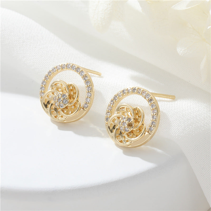 Boucles d'oreilles à tige florales à 4 baleines, ornées de strass GF 14 carats