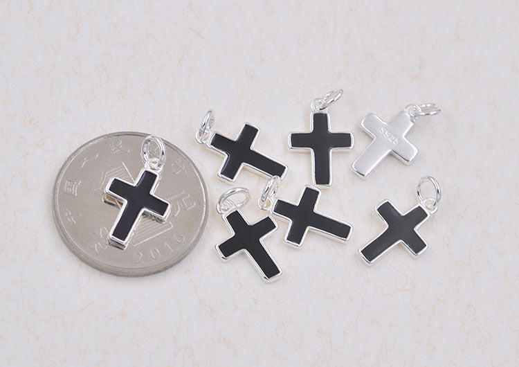 Pendentif à breloque croix époxy en argent sterling émaillé S925