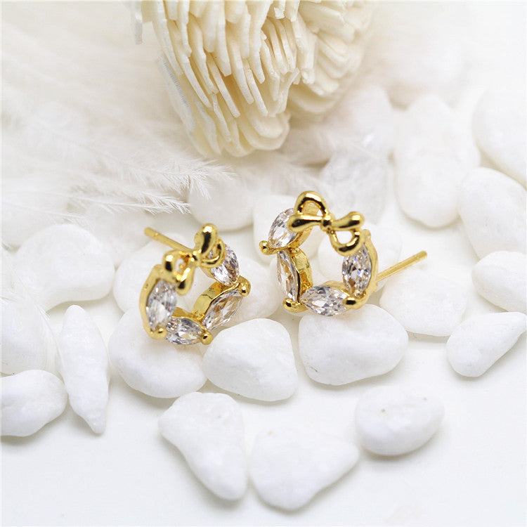 10 Ohrstecker mit Schleife, Kreis, 14 Karat GF, mit Strasssteinen verziert