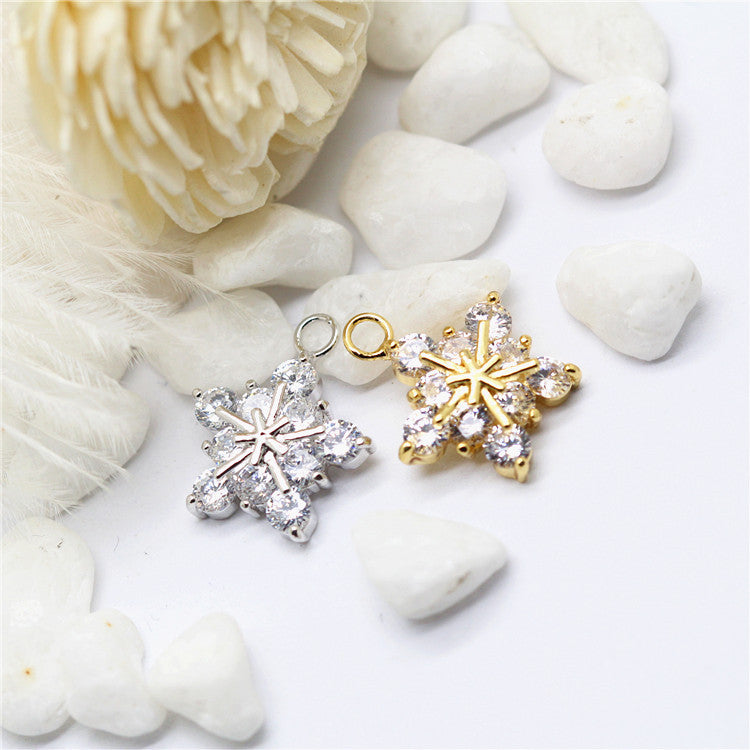 10 pendentif à breloque flocon de neige orné de strass 14K GF