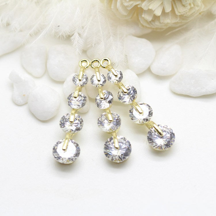 10 quatre pendentifs à breloque en forme de barre de bâton en pierre ronde ornés de strass 14K GF