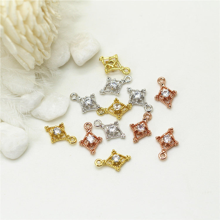 Pendentif à breloque 30 diamants orné de strass 14K GF