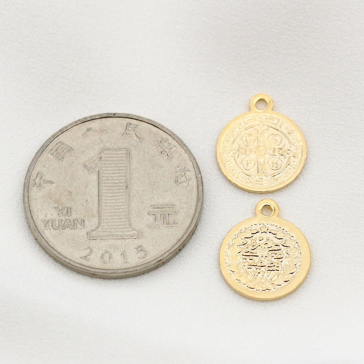 20 Porträt-Münzen-Charm-Anhänger aus 14 Karat GF