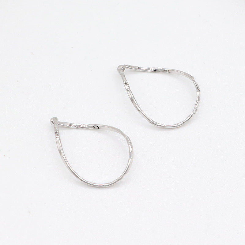 2 gedrehte Wassertropfen-Kreis-Charm-Anhänger aus 14 Karat GF