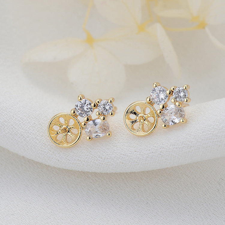 4 Ohrstecker mit Blumenmuster, Strassverzierung, 14-Karat-GF-Ohrring, halbgebohrte Perle, Rohling