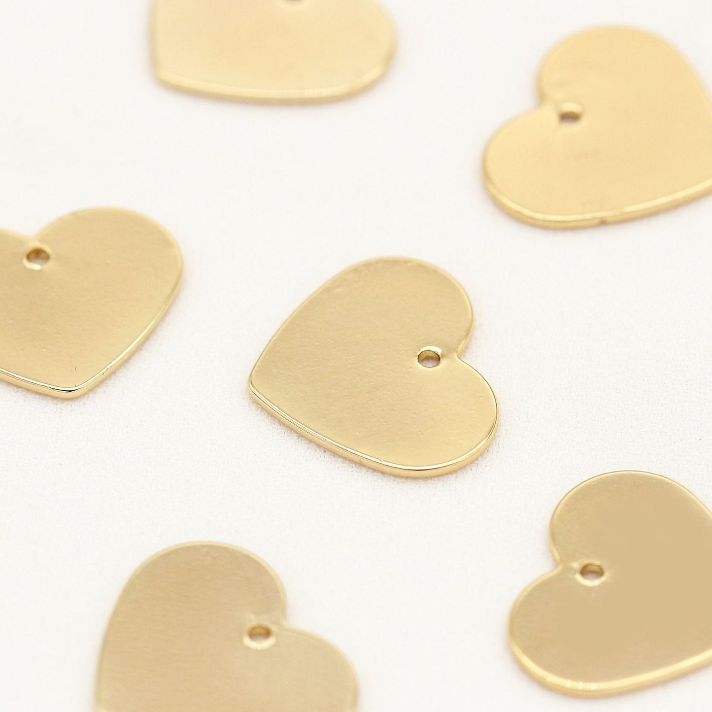 10 pendentif à breloque en forme de cœur brillant 14K GF