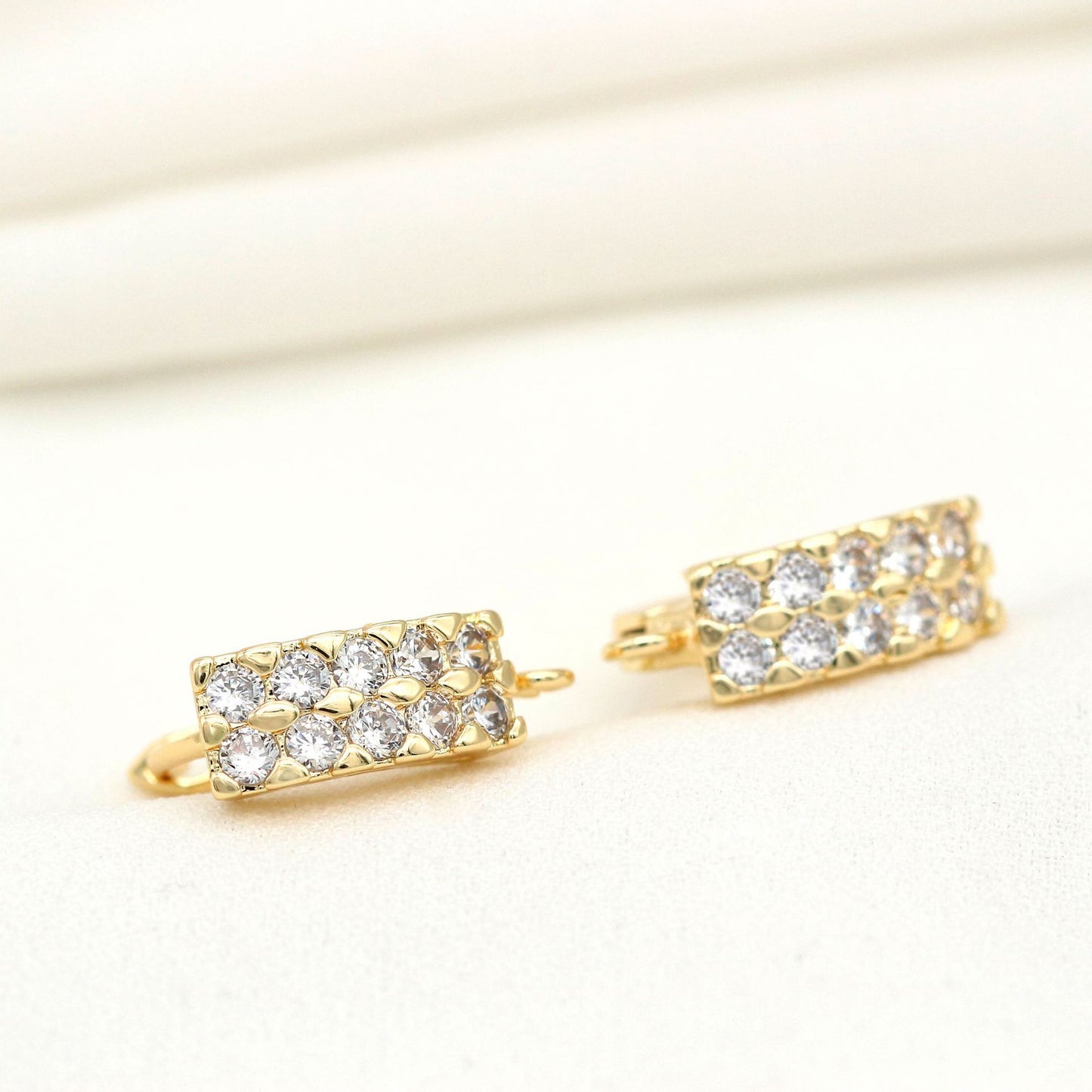Boucles d'oreilles créoles 4 U Circle avec boucle ornées de strass 14K GF