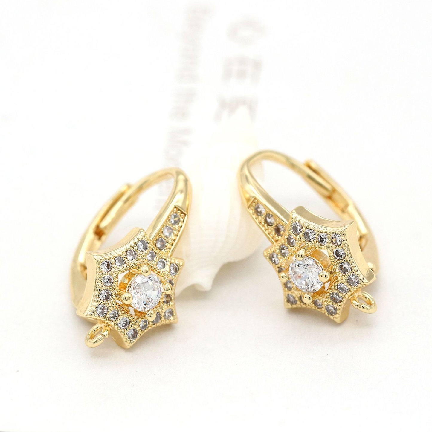 4 boucles d'oreilles rondes florales avec boucle d'oreille ornée de strass 14K GF