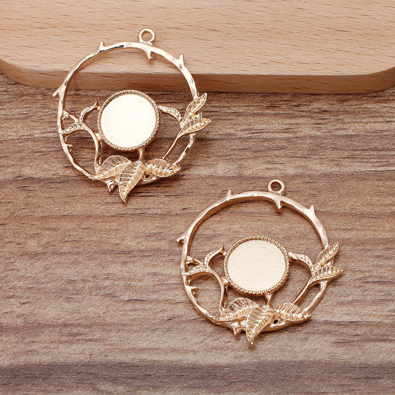 20 Filigree Serrated Edge Bezel Cup Leaf Vein Charm Pendant 18KGP 12mm Round Cabochon Blank Base Gemstone Piece Setting