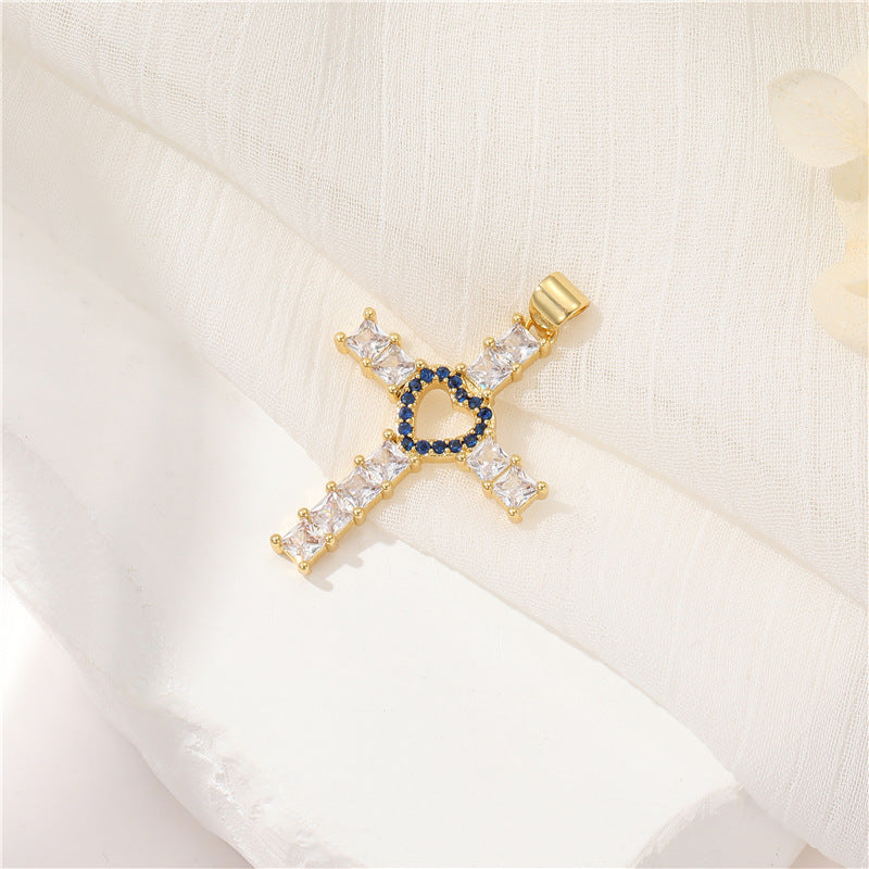 Pendentif à breloque 2 croix orné de strass 14K GF