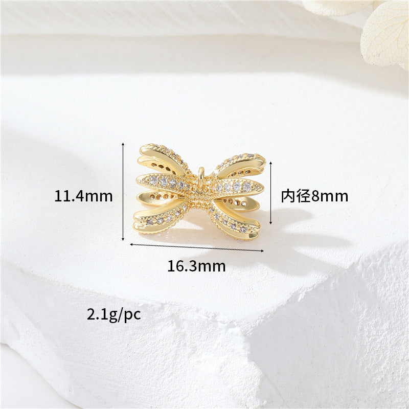 2 fermoirs à vis floraux ornés de strass 14K GF