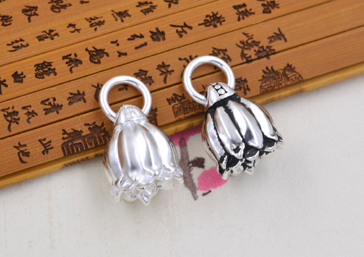 Pendentif à breloque florale minuscule Campanula en argent sterling S925
