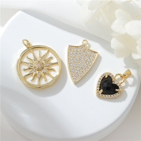 2 pendentif à breloque en forme de cœur pare-soleil orné de strass 14K GF