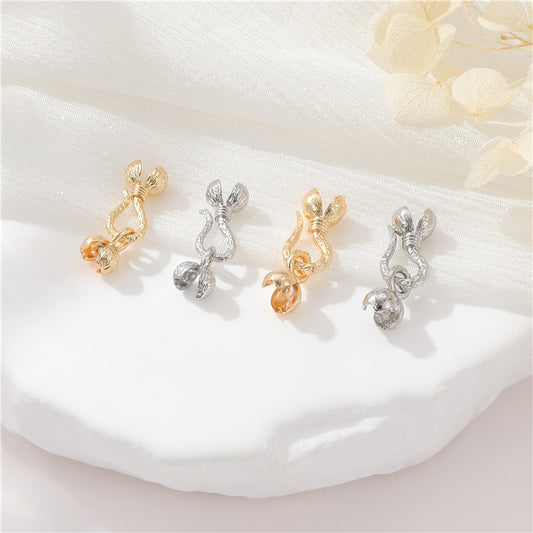 2 florale S-Verschlüsse aus 14-karätigem GF mit Hakenschnallen-Verschlüssen