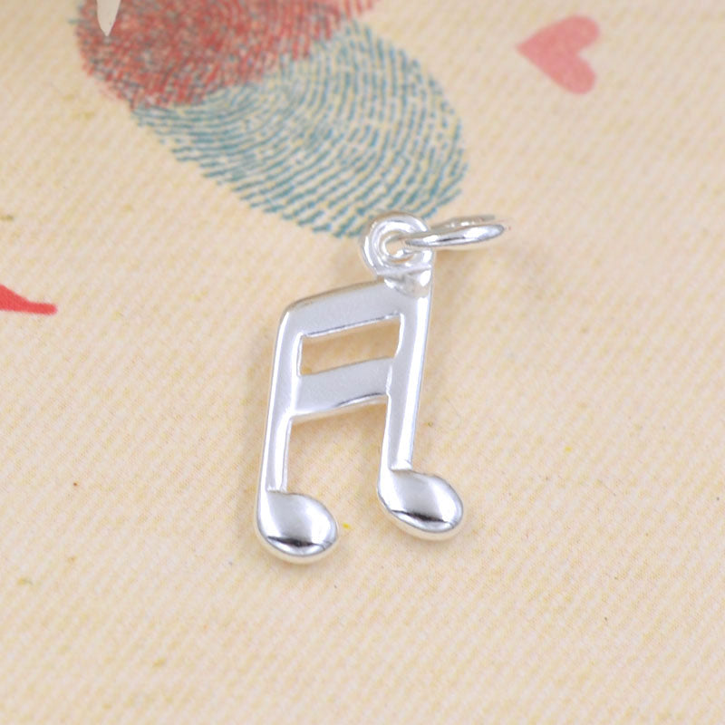 Pendentif à breloque en forme de petit signe de musique en argent sterling, recherche S925