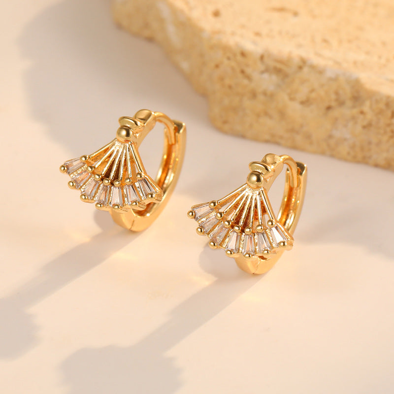 4 boucles d'oreilles créoles en éventail trapèze ornées de strass 14K GF