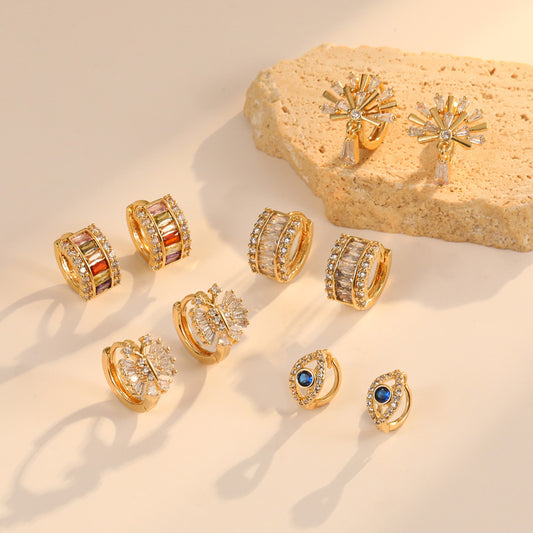 4 runde Creolen mit floralem Auge, Strassverzierung, 14-Karat-GF-Ohrring