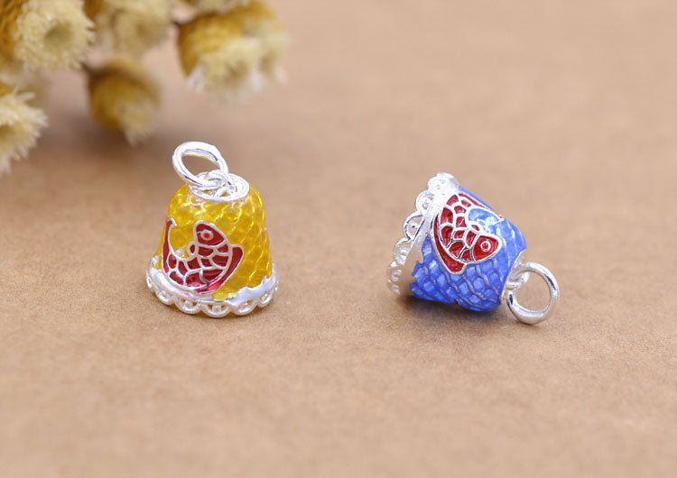 Pendentif à breloque en forme de cloche de poisson de carpe époxy en émail en argent sterling S925