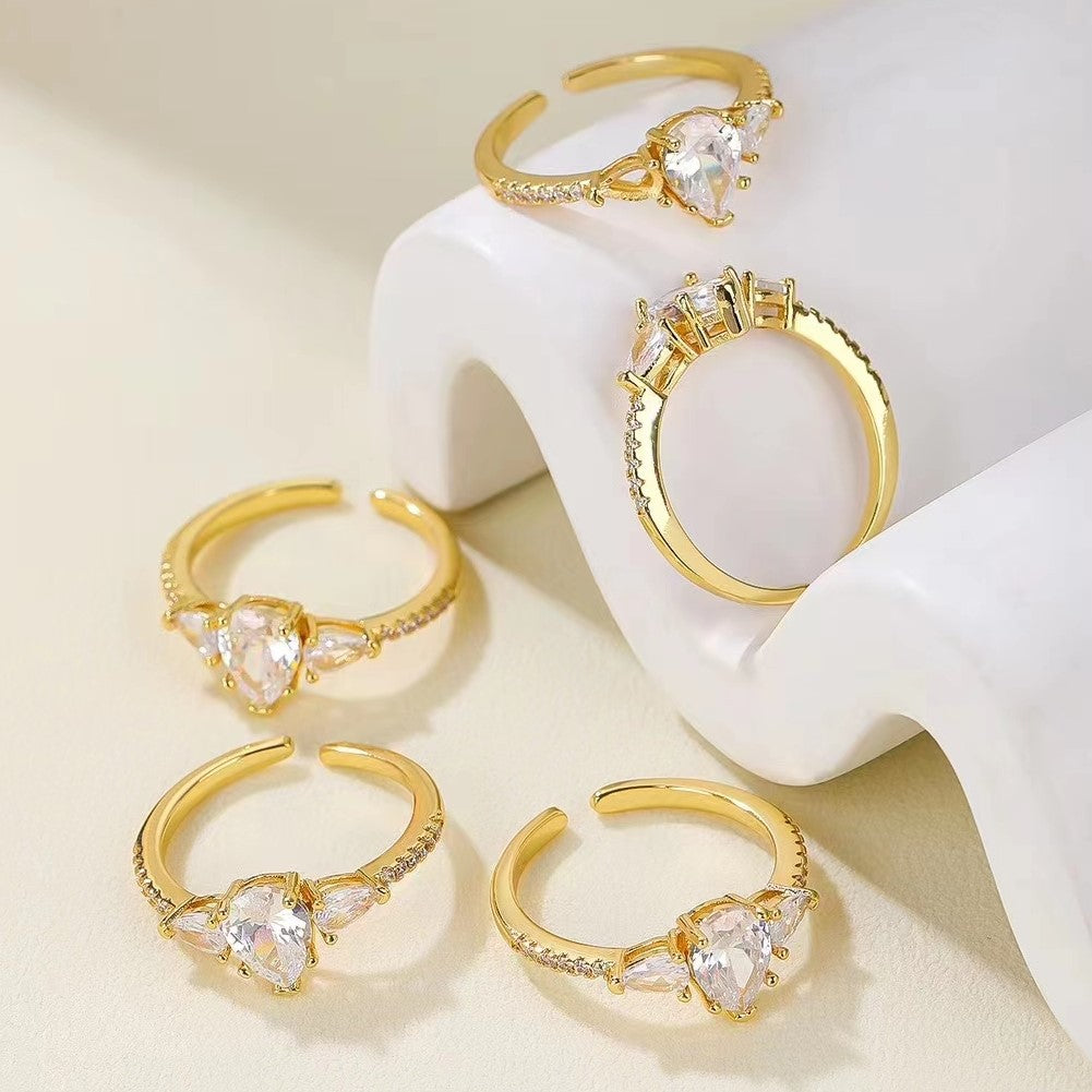 2 offene Kreis-Wassertropfen-Statement-Ringe mit Strasssteinen verziert, 14-karätiges GF