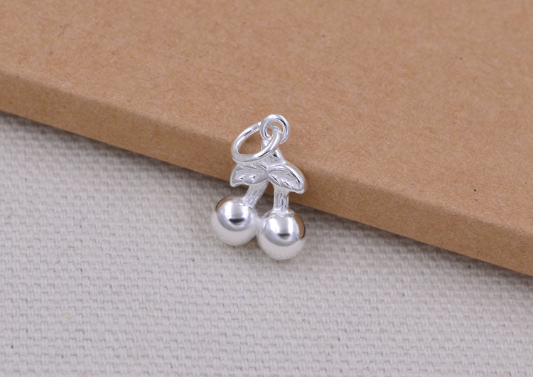Pendentif à breloque petite cerise en argent sterling S925
