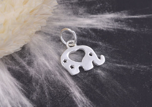 Pendentif à breloque petit éléphant en argent sterling S925