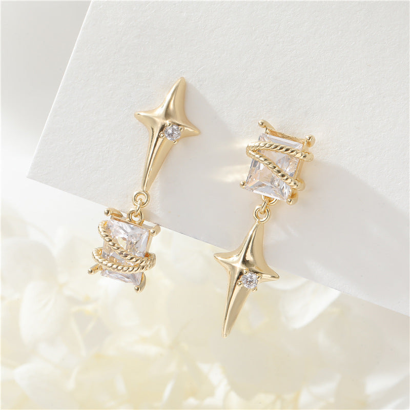 Boucles d'oreilles à tige étoile de mer 4 étoiles, ornées de strass 14K GF