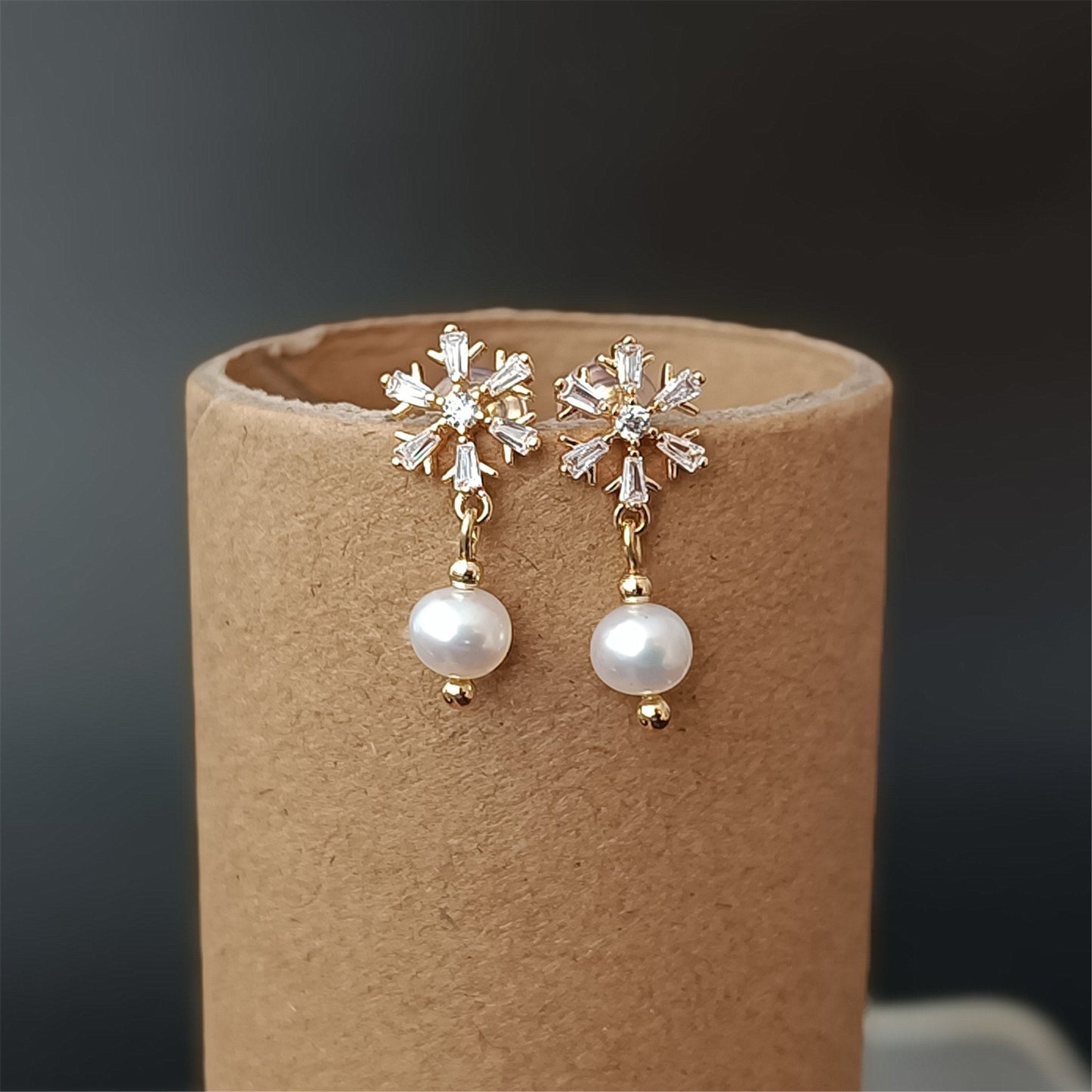 Boucles d'oreilles en perles d'eau douce naturelles, usage quotidien, 14K GF CZ, flocon de neige, clou d'oreille pendant