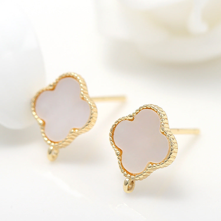 Boucles d'oreilles à tige florales à 4 croix avec boucle d'oreille ornée de coquille 14 carats GF