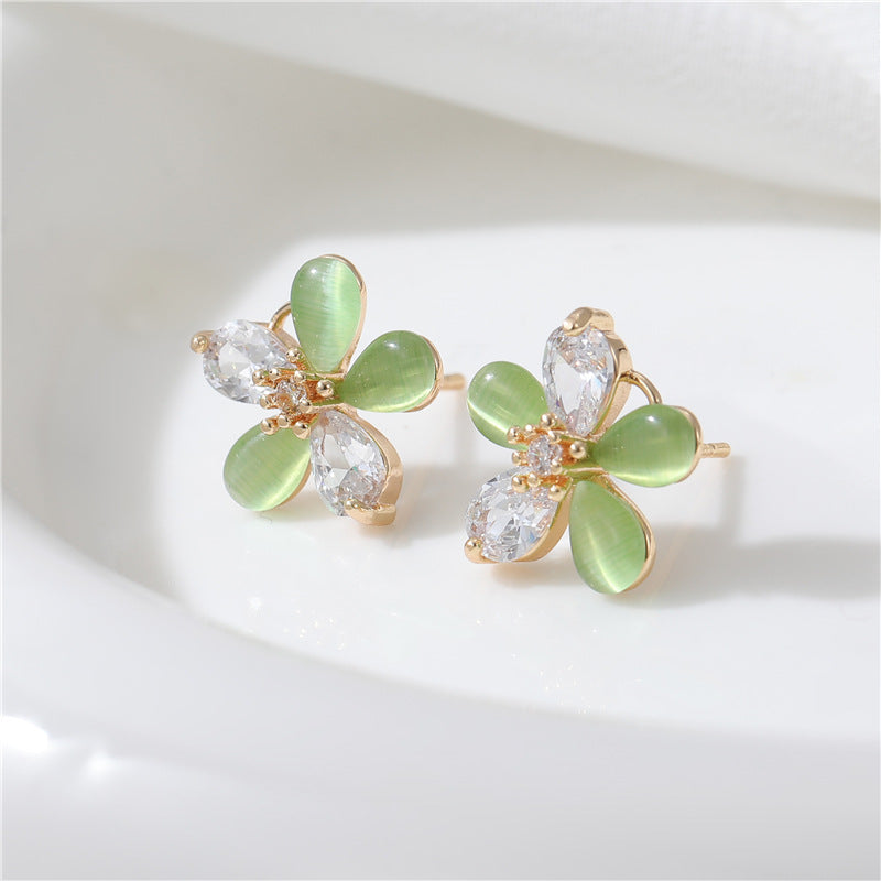 4 boucles d'oreilles florales à tige ornées de strass 14 carats GF, perles semi-percées vierges