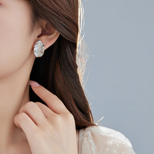 4-Blatt-Ohrstecker aus 14-karätigem GF