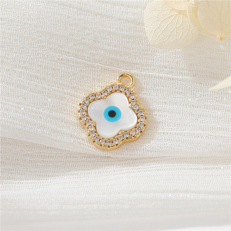 2 Kreuz Hand Rundes Auge Blumen Herz Schmetterling Charm Anhänger Harz Strass verziert 14K GF