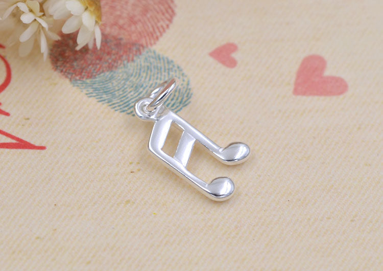 Pendentif à breloque en forme de petit signe de musique en argent sterling, recherche S925