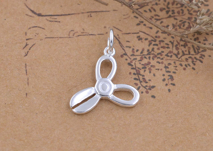 Pendentif à breloque en argent sterling avec petits ciseaux S925