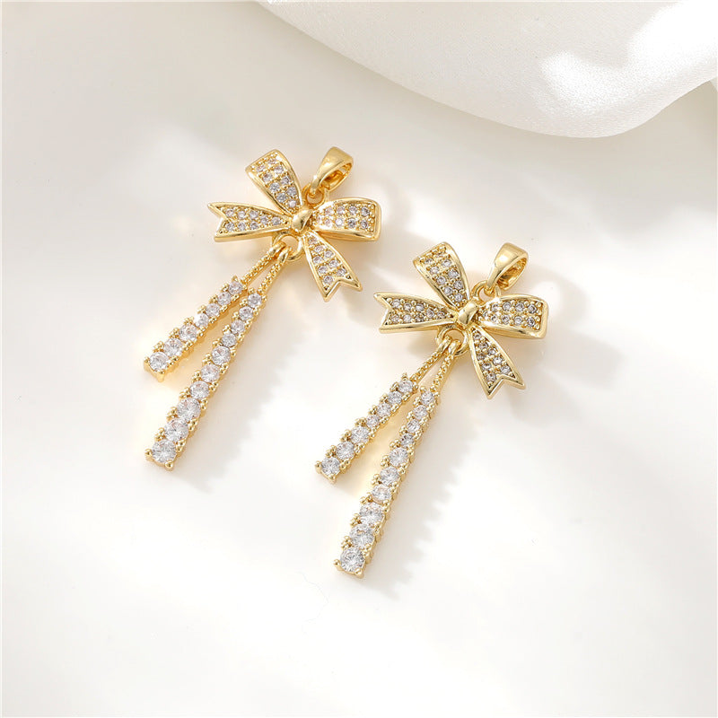 2 pendentifs à breloque florale creuse ornés de strass 14K GF