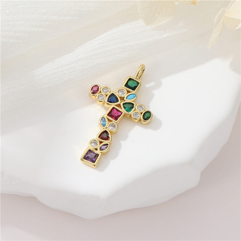 Pendentif à breloque 2 croix orné de strass 14K GF