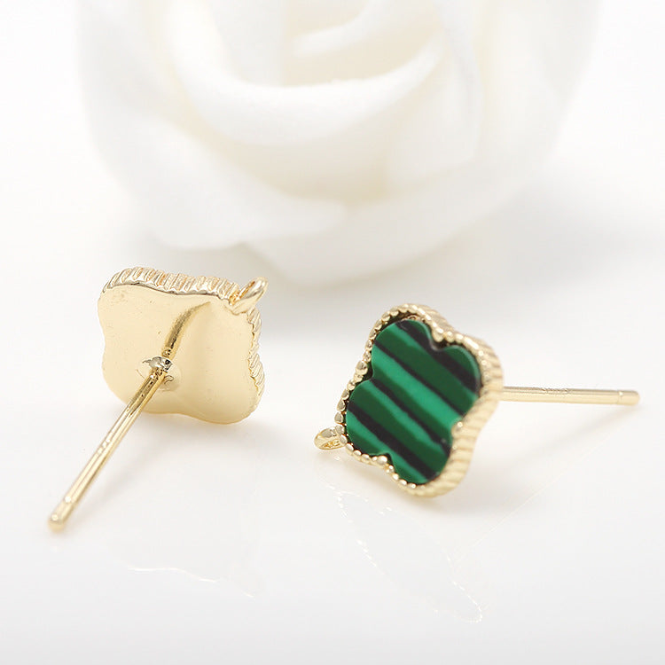 Boucles d'oreilles à tige florales à 4 croix avec boucle d'oreille ornée de coquille 14 carats GF