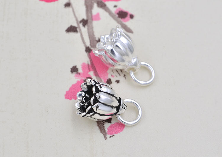 Pendentif à breloque florale minuscule Campanula en argent sterling S925
