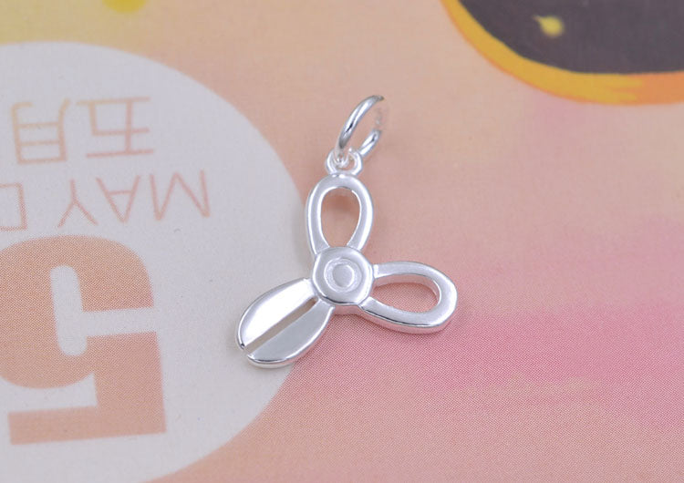 Pendentif à breloque en argent sterling avec petits ciseaux S925