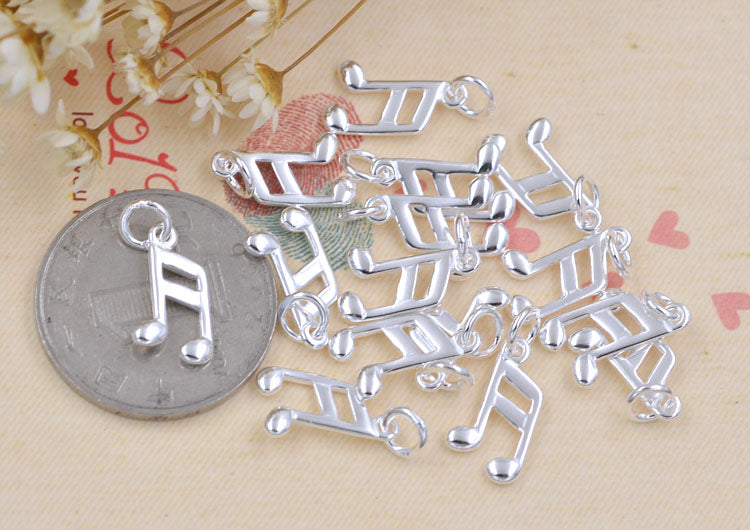 Pendentif à breloque en forme de petit signe de musique en argent sterling, recherche S925