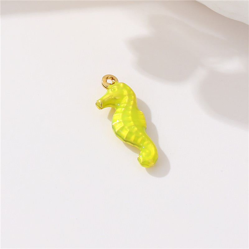 2 Pendentif de charme hippocampe émail époxy 14K GF