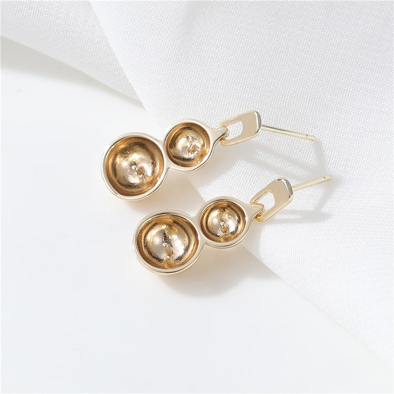 4 boucles d'oreilles florales à tige ornées de strass 14 carats GF, perles semi-percées vierges