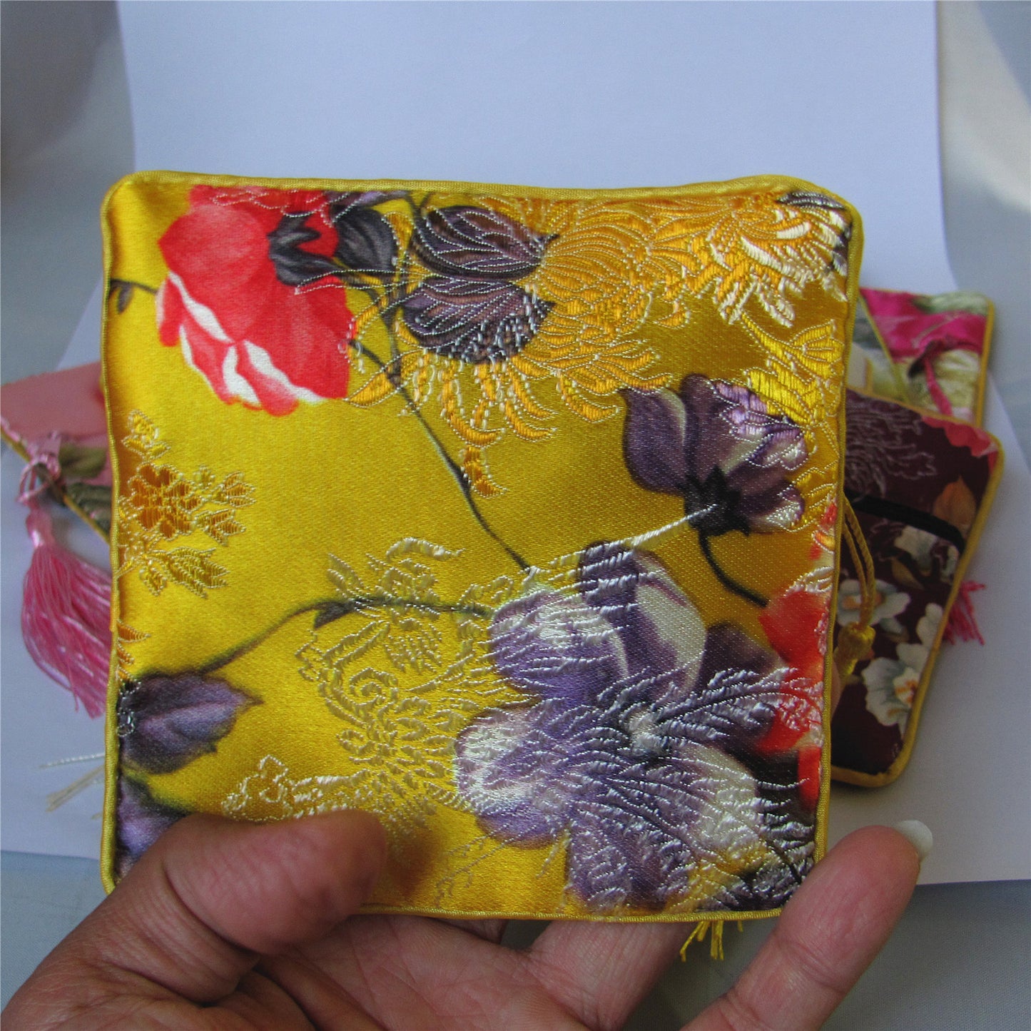 4x4" Colorful Floral Chinese Silk Pouch Pocket Money Coin Bag with Zip Grab Bag Rosary Bead Traditional Packaging Bags for Jewelry Gift