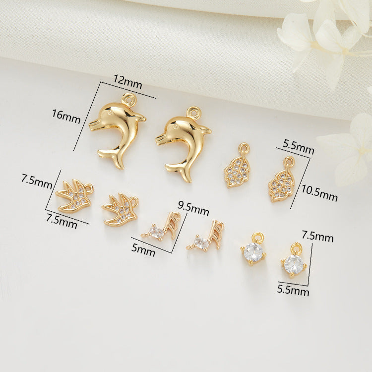 Pendentif à breloque dauphin musique pigeon à 2 feuilles orné de strass 14K GF