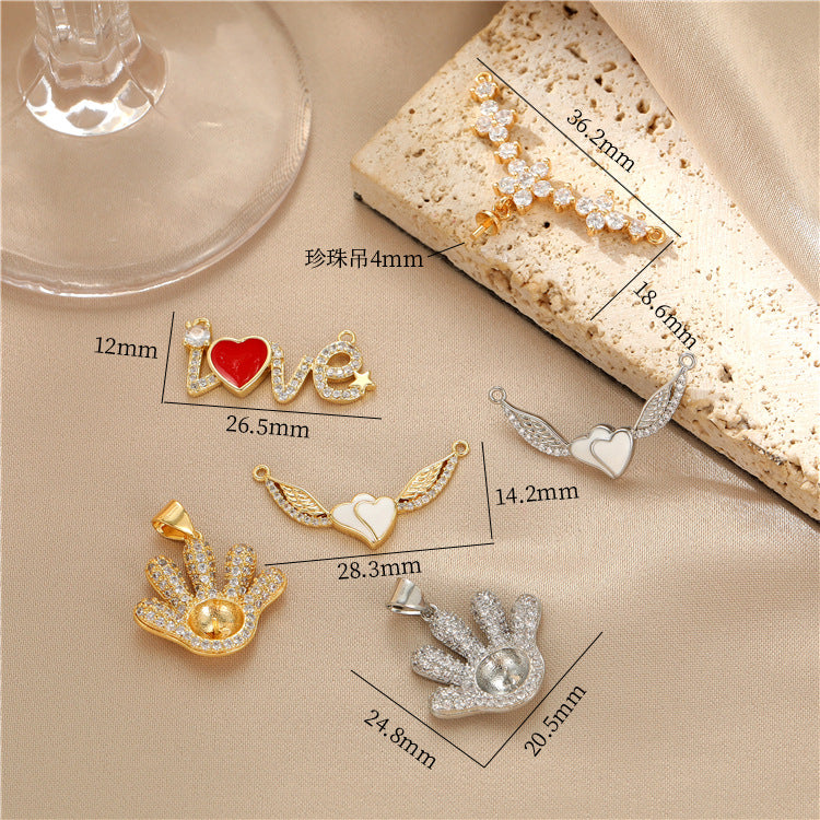 2 doppelt geschlungene Liebesherzen mit Blumen-Hand-Charm-Anhänger, Strassverzierung, 14K GF, halbgebohrte Perle, Rohling