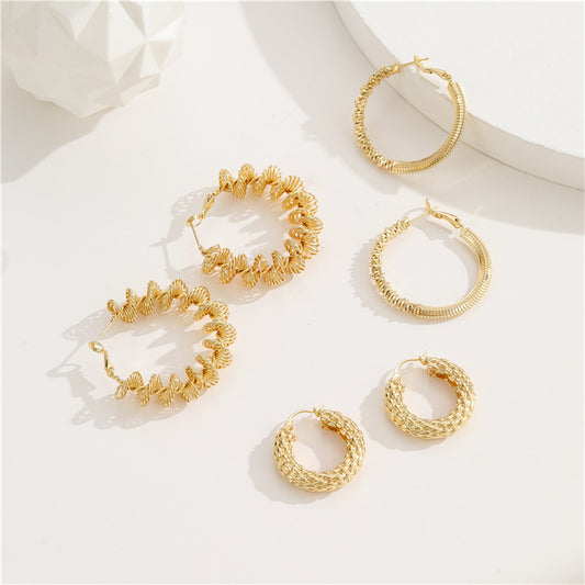 4-Draht-umwickelte, kreisförmige, klobige Creolen aus 14-karätigem GF