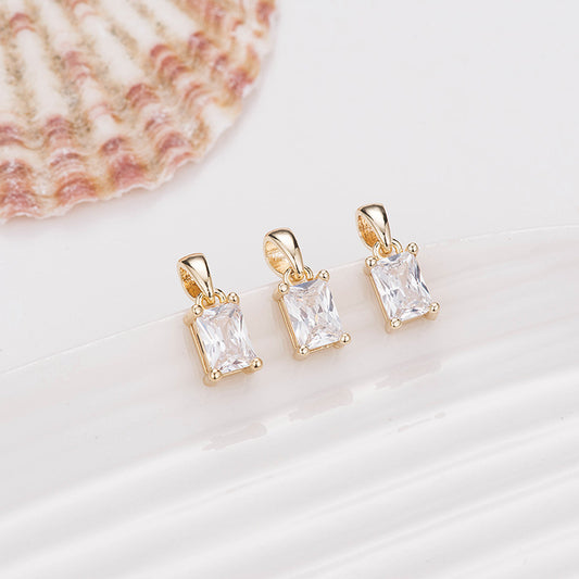 Pendentif à 2 breloques carrées orné de strass 14K GF