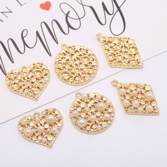 Pendentif à breloque 2 diamants ronds orné de perles 14K GF