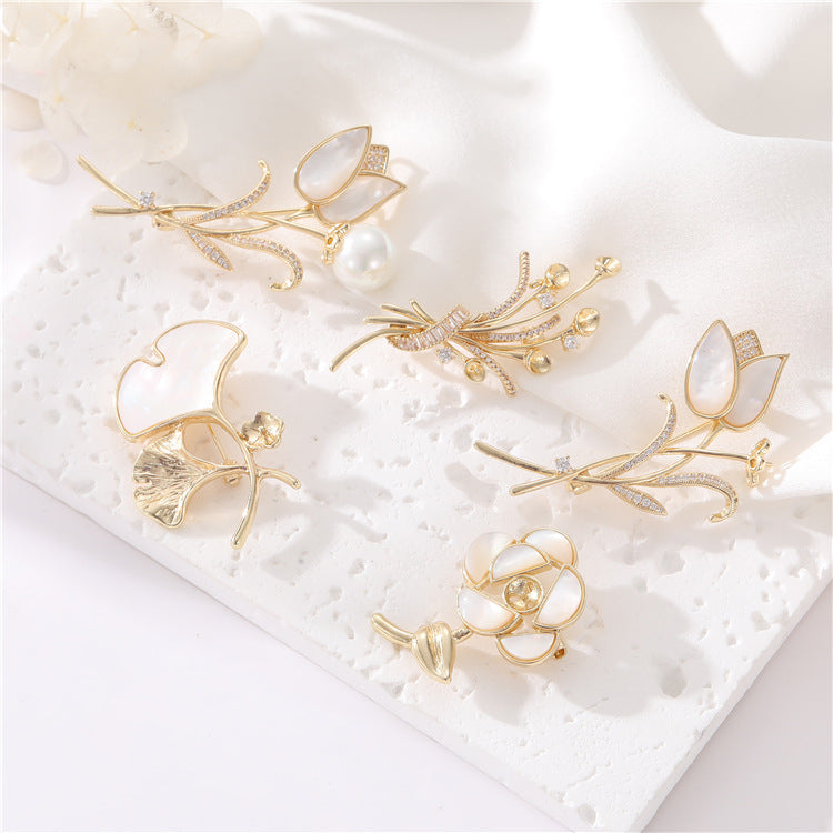 2 broches florales 14K GF strass embellies perle semi-percée perle vierge