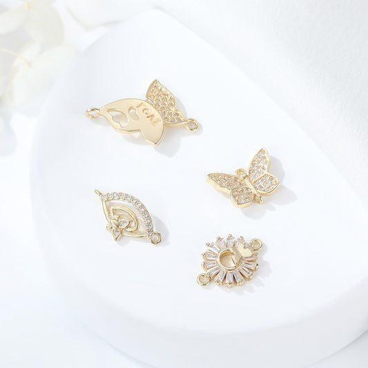 2 connecteurs de charme papillon à double boucle ornés de strass 14K GF